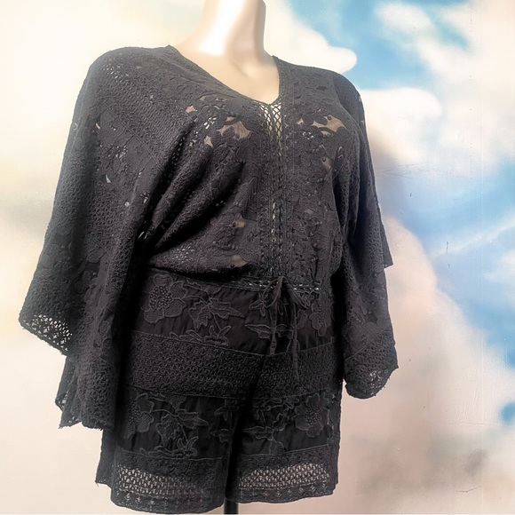 Bebe Sydney lace romper - Picture 1 of 8